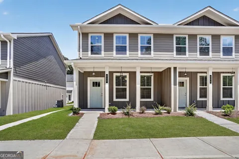 215 Maddux ST