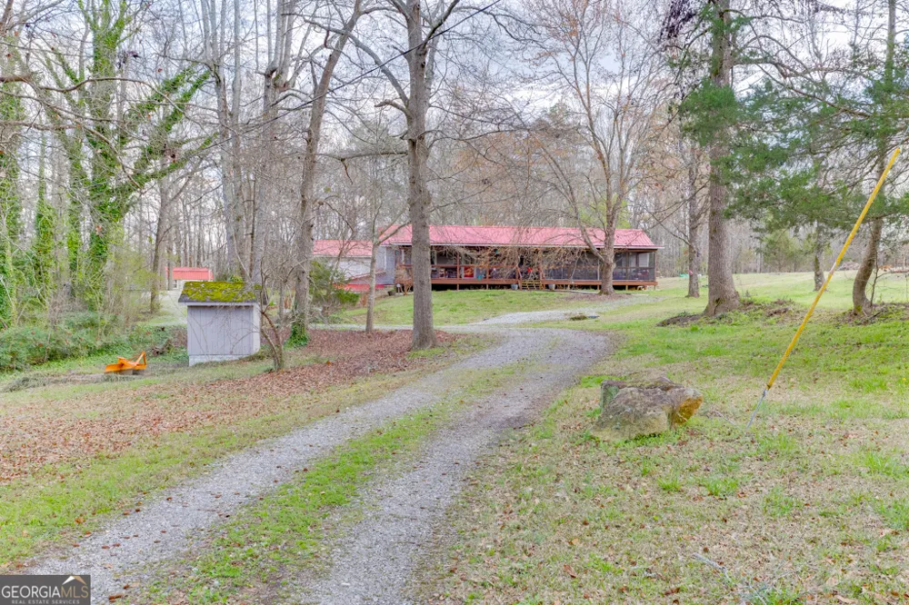 722 Charlie Morris RD Colbert, GA 30628