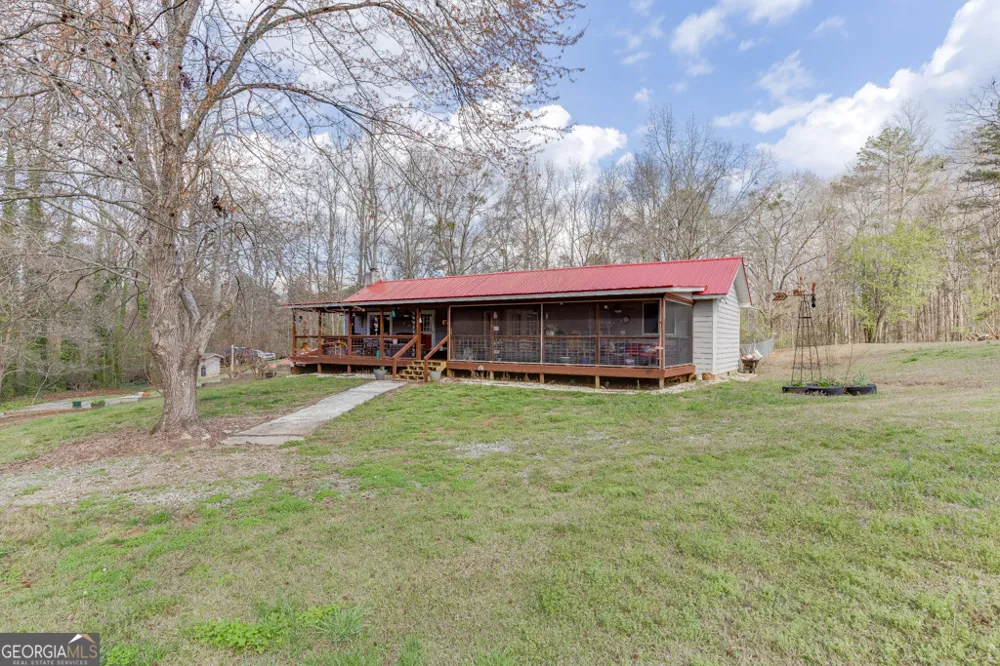 722 Charlie Morris RD Colbert, GA 30628