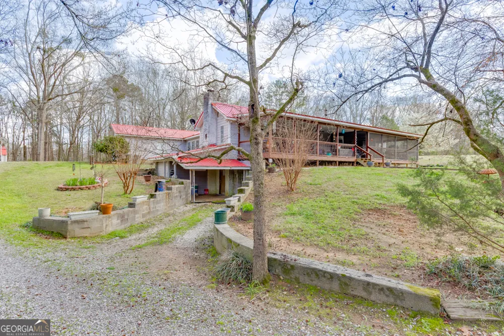 722 Charlie Morris RD Colbert, GA 30628
