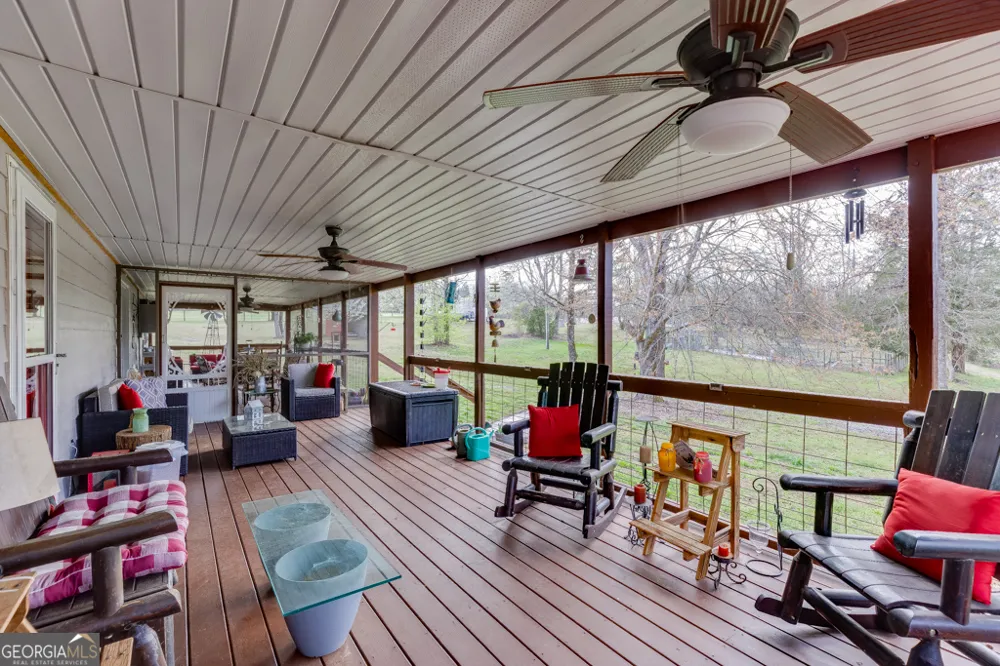 722 Charlie Morris RD Colbert, GA 30628