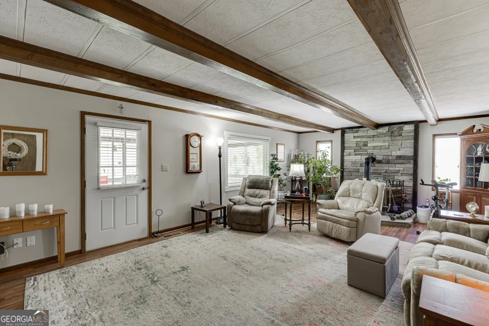 722 Charlie Morris RD Colbert, GA 30628