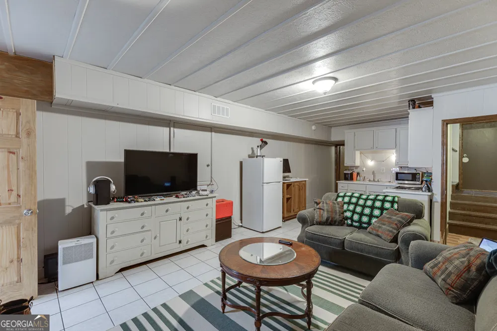 722 Charlie Morris RD Colbert, GA 30628