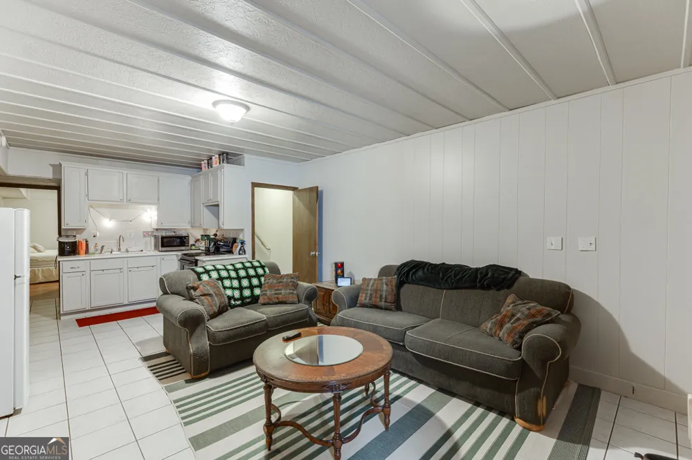 722 Charlie Morris RD Colbert, GA 30628