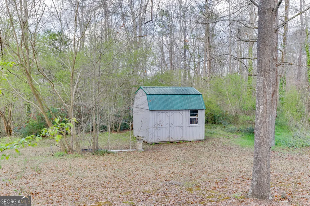 722 Charlie Morris RD Colbert, GA 30628