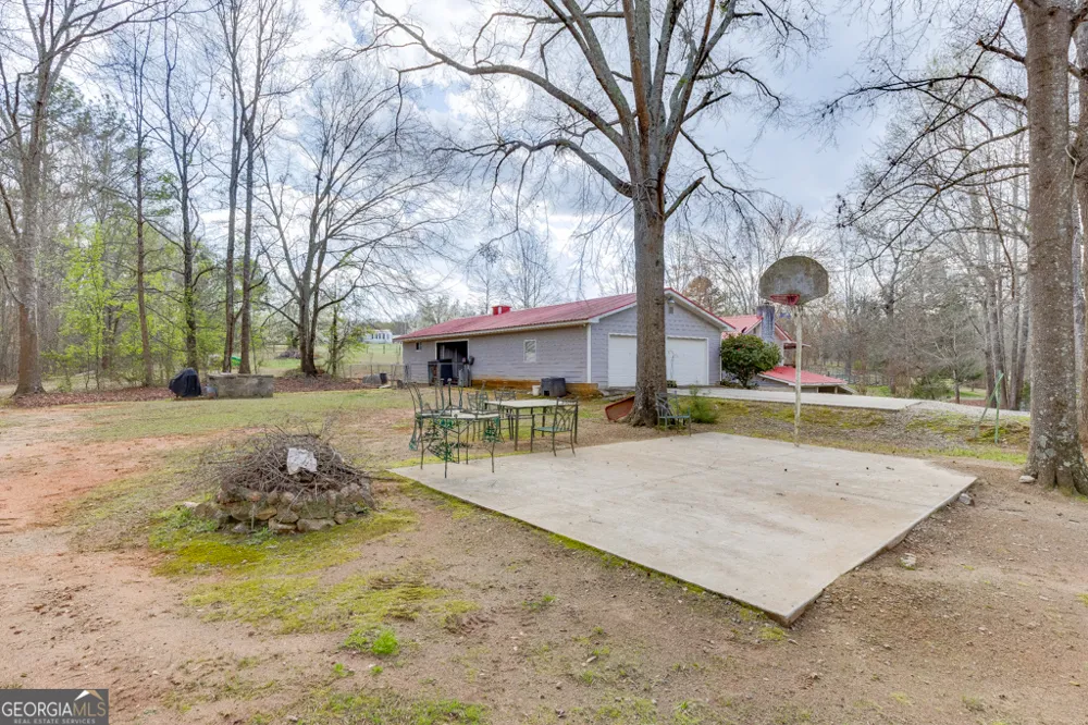 722 Charlie Morris RD Colbert, GA 30628