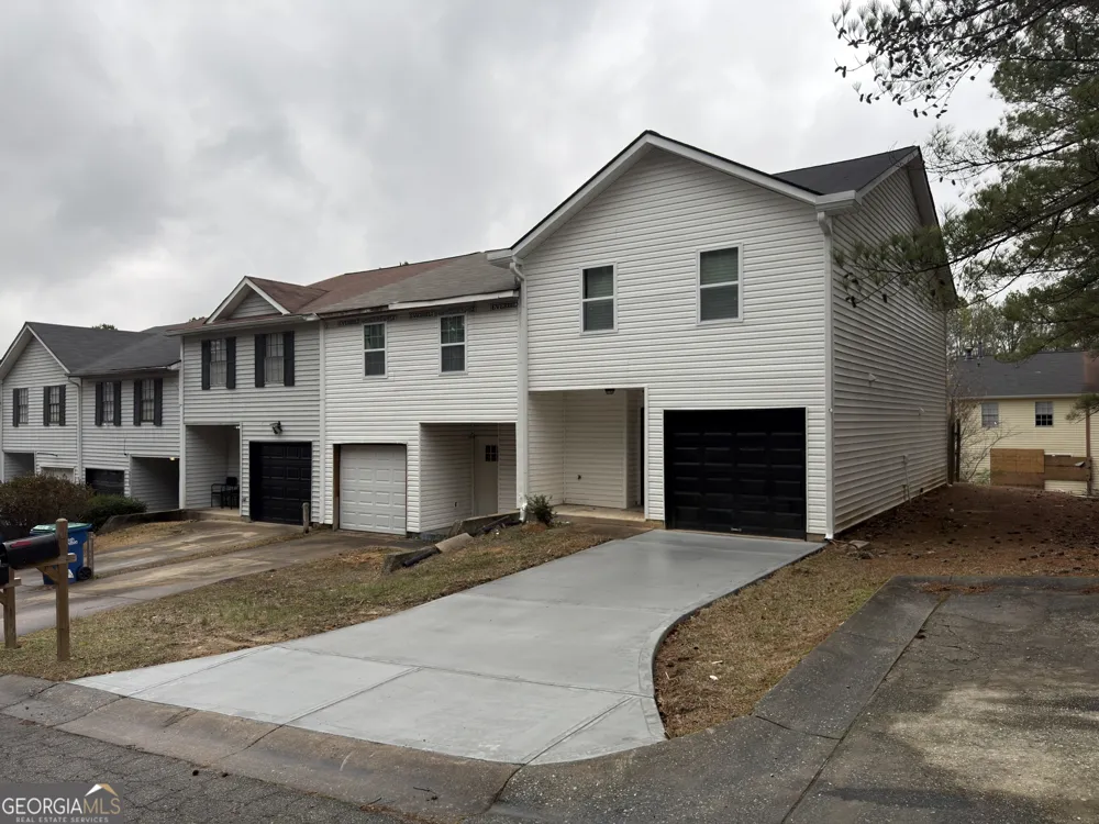 2113 Pine Tree TRL South Fulton, GA 30349