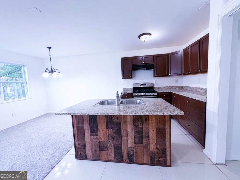 2113 Pine Tree TRL South Fulton, GA 30349