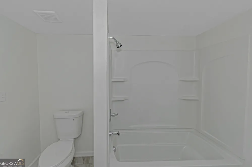 204 Mill ST Barnesville, GA 30204