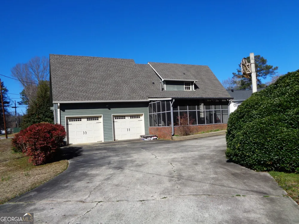 1012 Fairview RD Rockmart, GA 30153