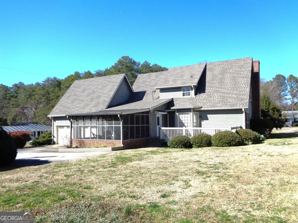 1012 Fairview RD Rockmart, GA 30153