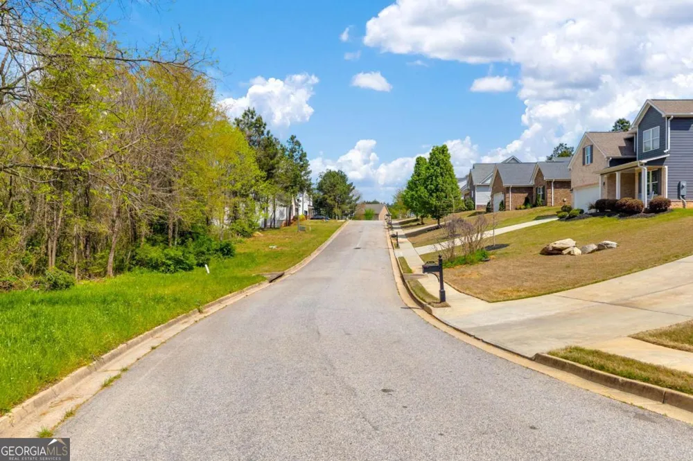 9131 Golfview LN Covington, GA 30014