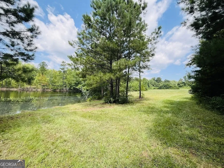633 Duncan RD Carrollton, GA 30116
