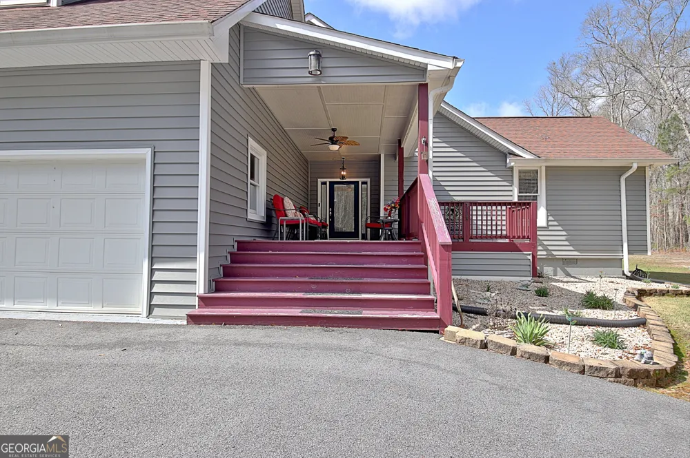 967 Tope RD Sharpsburg, GA 30277