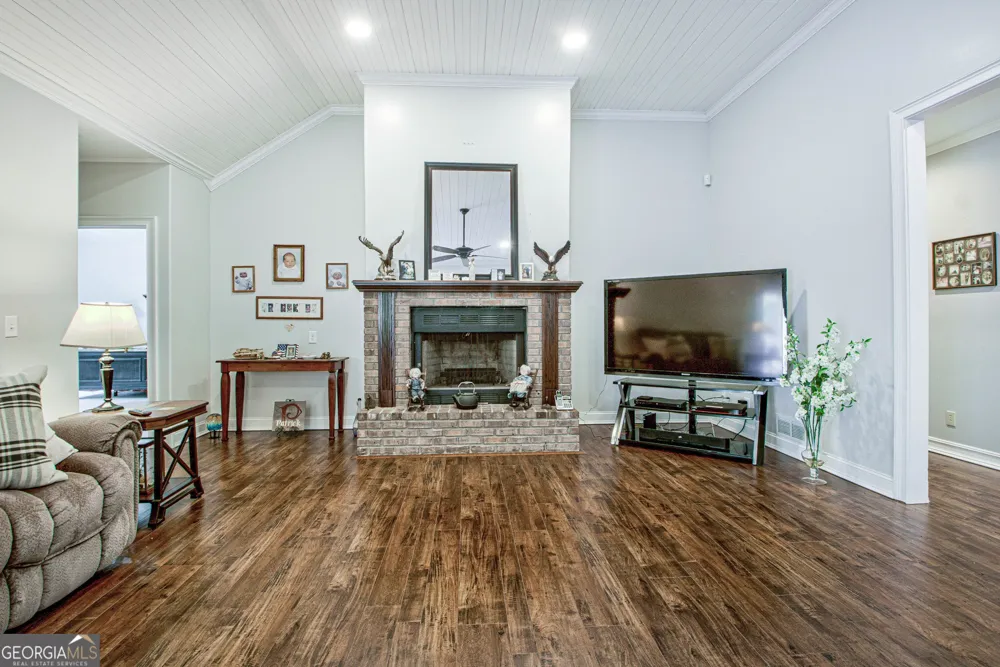 967 Tope RD Sharpsburg, GA 30277