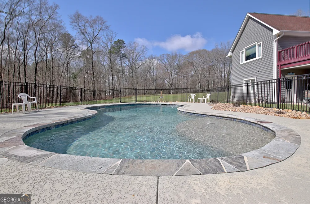 967 Tope RD Sharpsburg, GA 30277