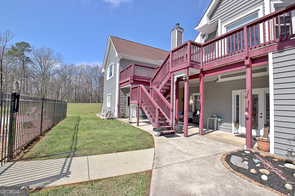 967 Tope RD Sharpsburg, GA 30277