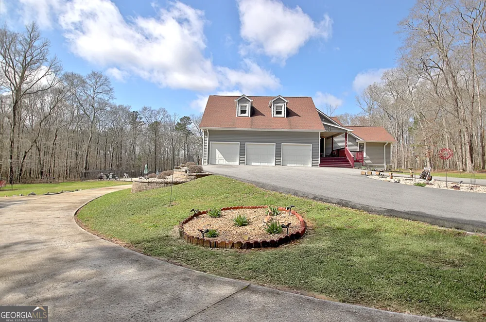 967 Tope RD Sharpsburg, GA 30277