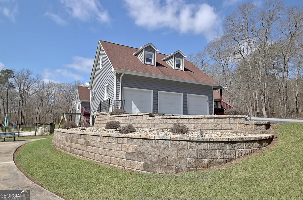 967 Tope RD Sharpsburg, GA 30277