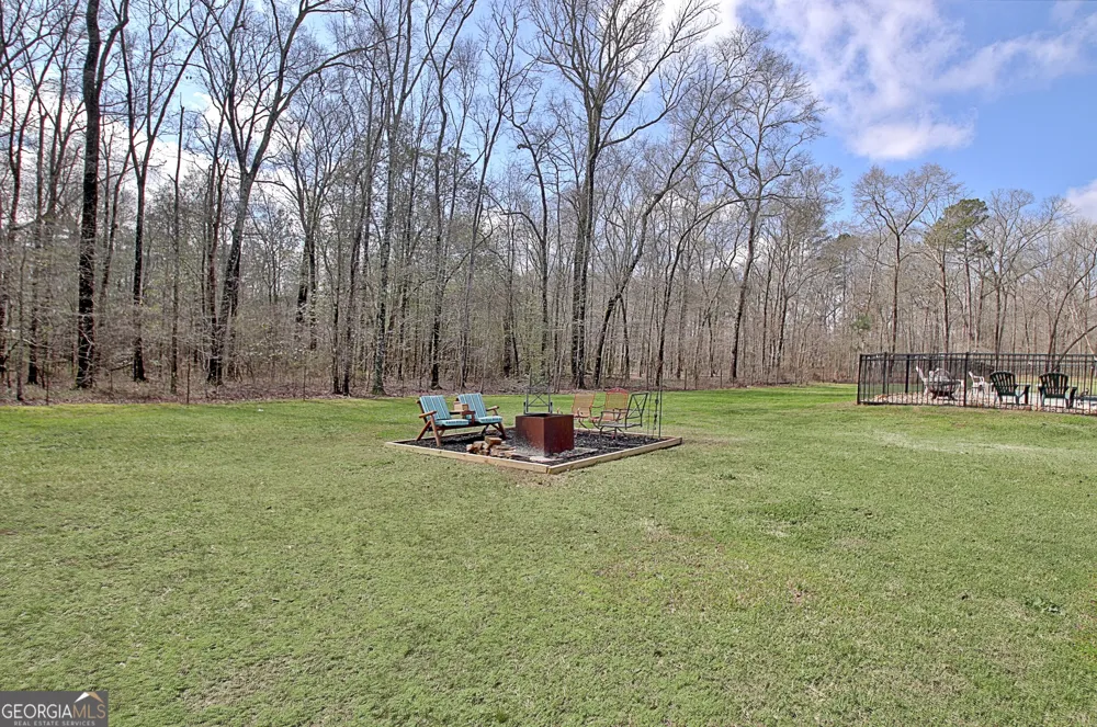 967 Tope RD Sharpsburg, GA 30277