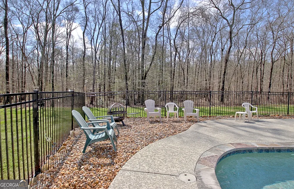 967 Tope RD Sharpsburg, GA 30277
