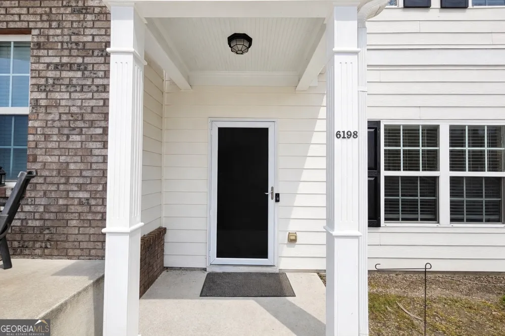 6198 Shoals LOOP Union City, GA 30291