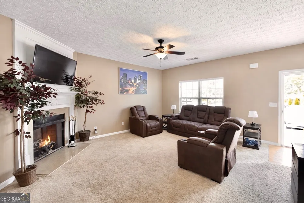 6198 Shoals LOOP Union City, GA 30291