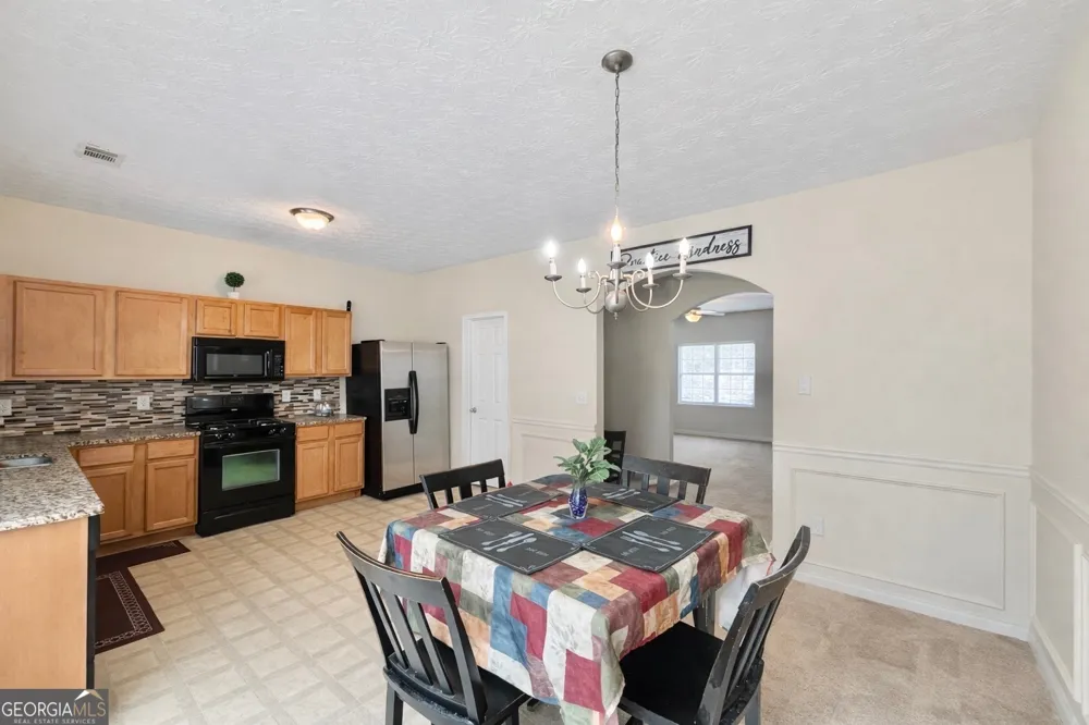 6198 Shoals LOOP Union City, GA 30291
