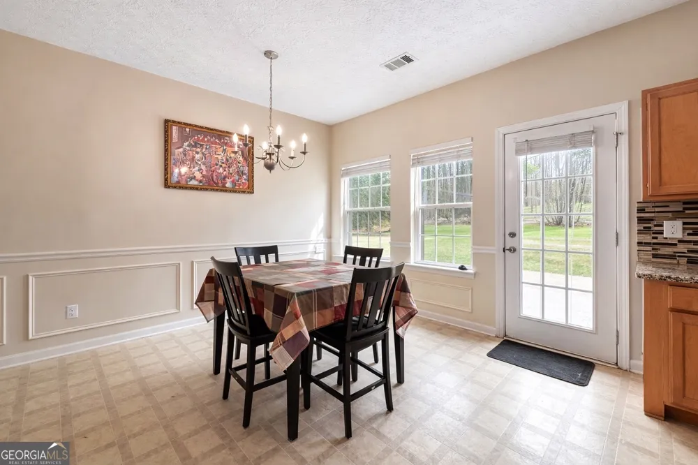 6198 Shoals LOOP Union City, GA 30291