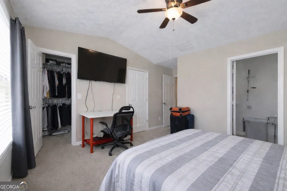 6198 Shoals LOOP Union City, GA 30291