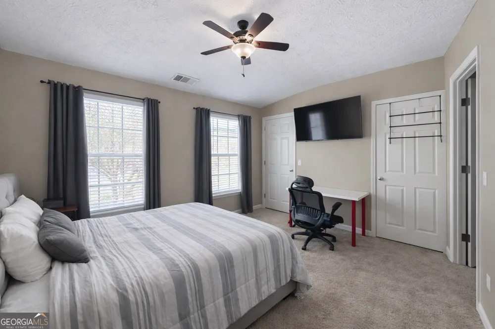 6198 Shoals LOOP Union City, GA 30291