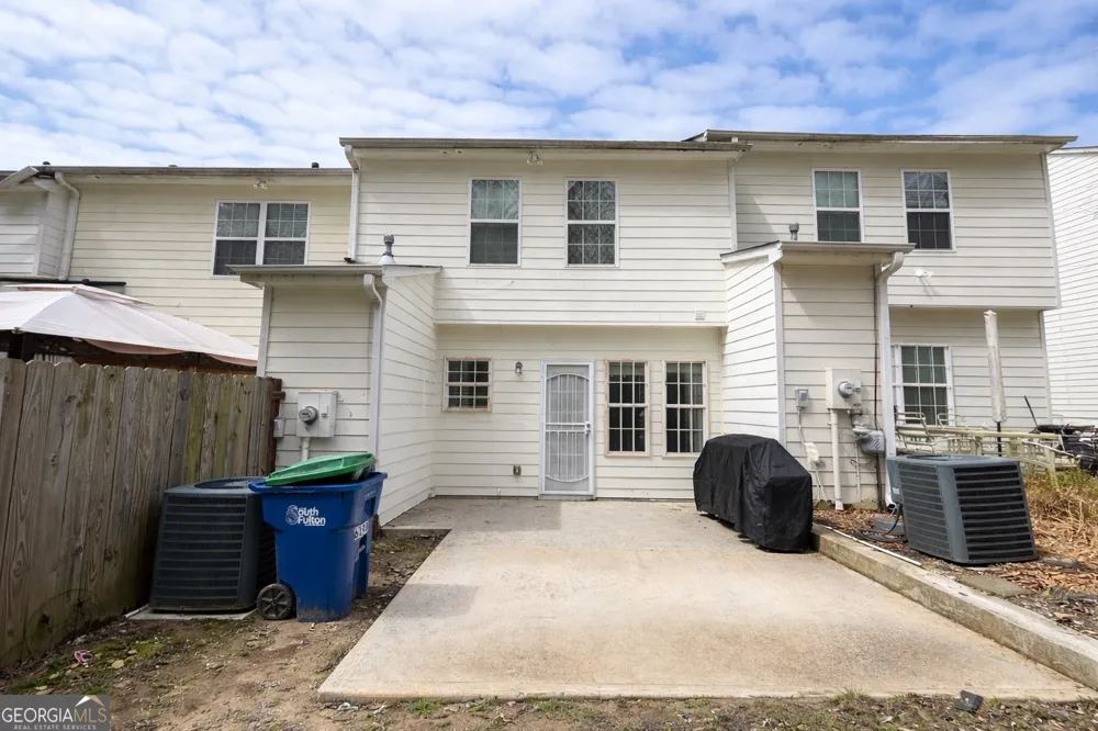 6198 Shoals LOOP Union City, GA 30291