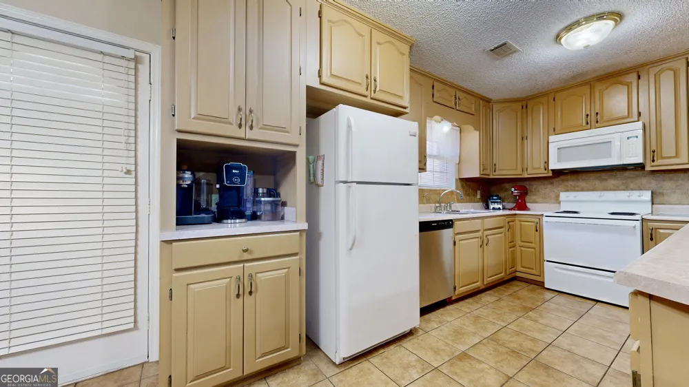 131 Fawn LN Blackshear, GA 31516