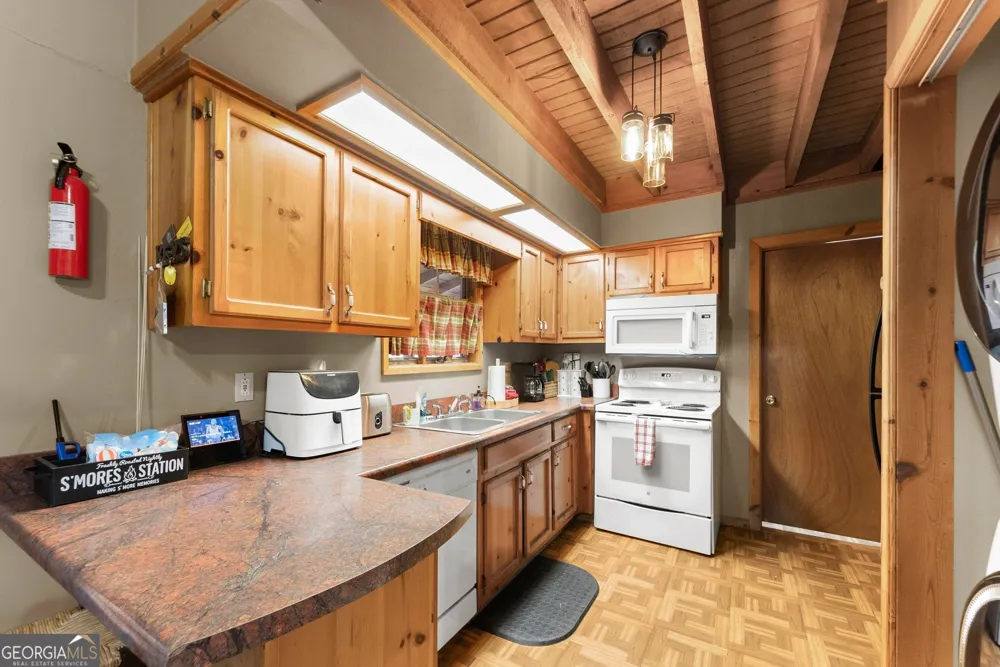 3 Ramblewood DR Sautee Nacoochee, GA 30571