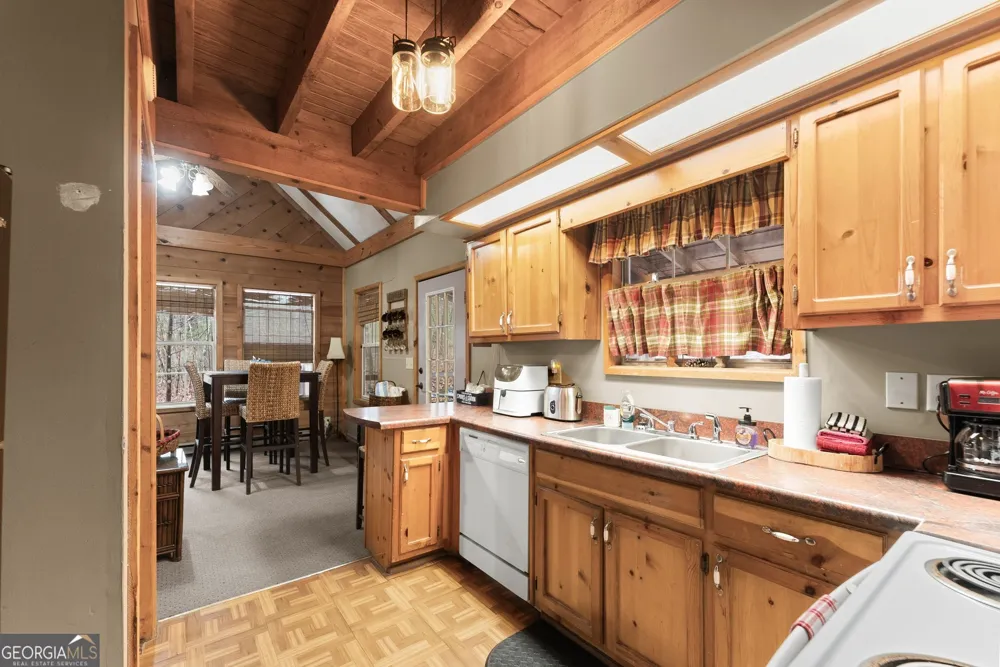 3 Ramblewood DR Sautee Nacoochee, GA 30571