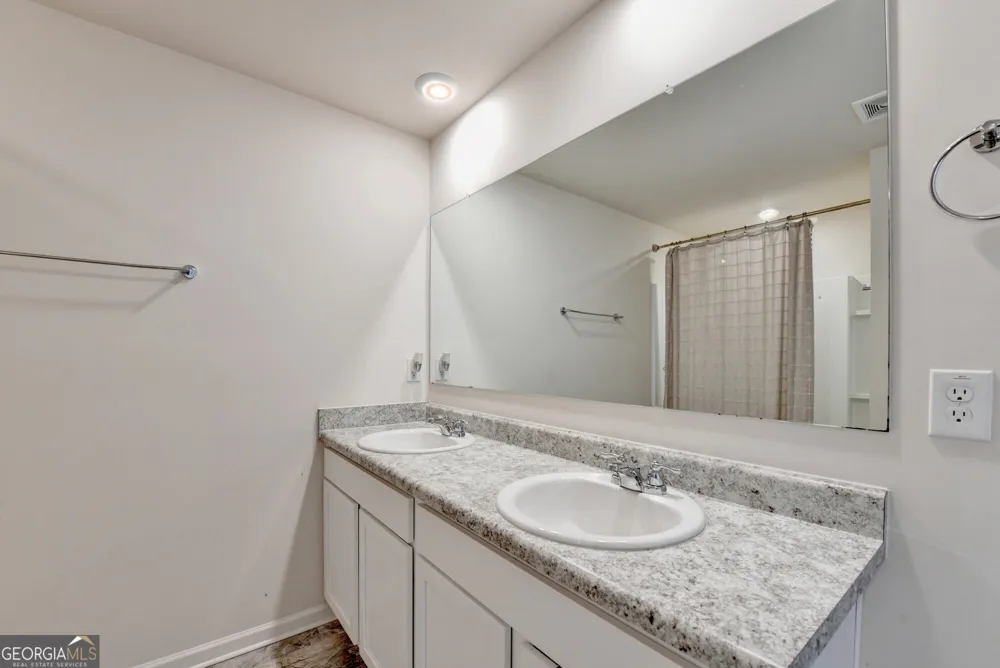 52 Brode LN Pendergrass, GA 30567