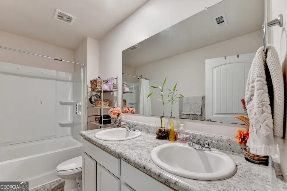 52 Brode LN Pendergrass, GA 30567