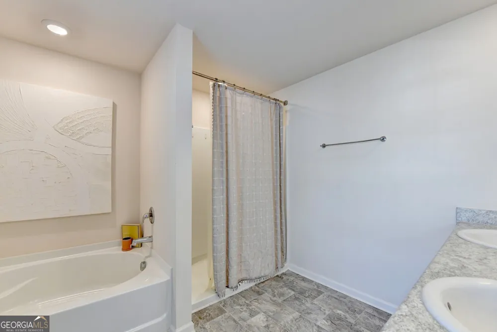 52 Brode LN Pendergrass, GA 30567