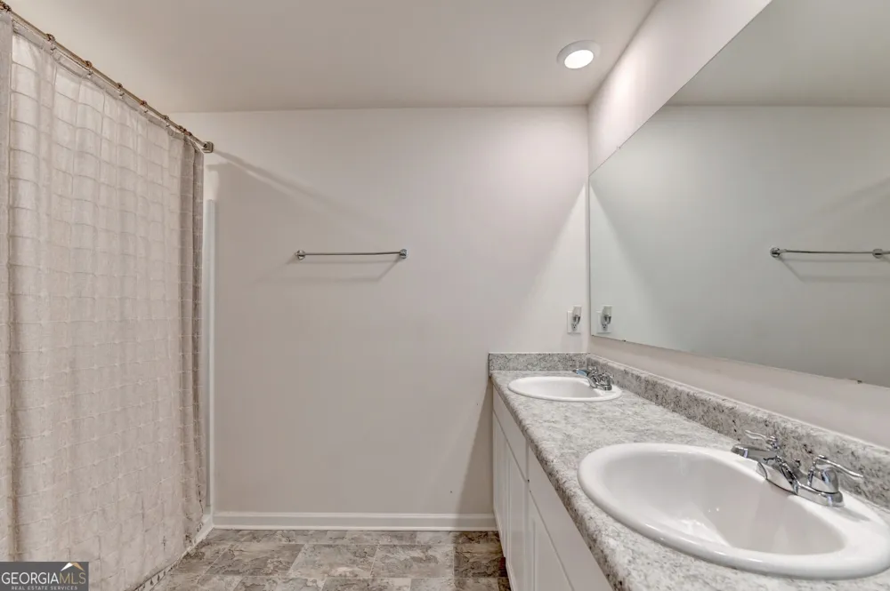 52 Brode LN Pendergrass, GA 30567