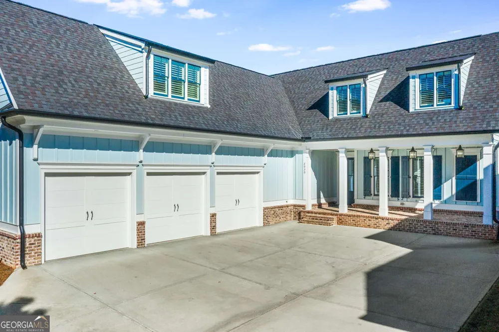 2030 Greenleffe DR Statham, GA 30666