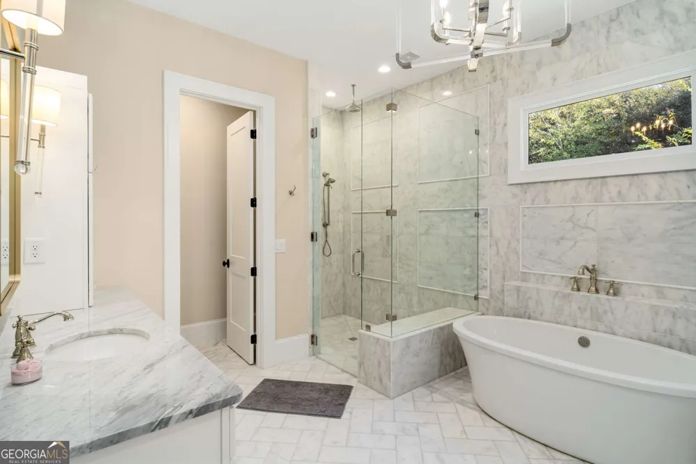 2030 Greenleffe DR Statham, GA 30666