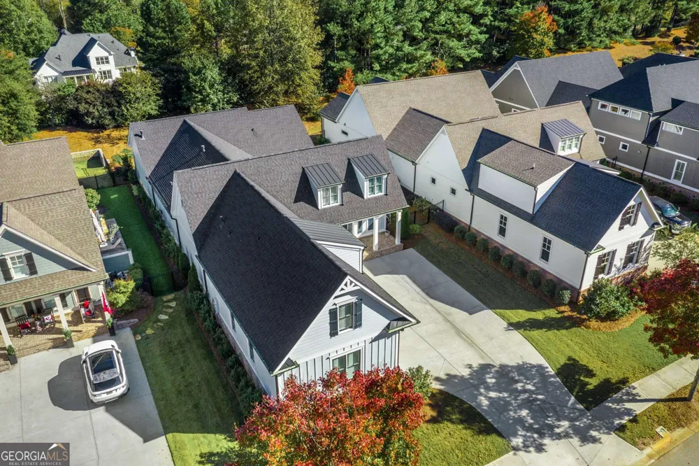2030 Greenleffe DR Statham, GA 30666