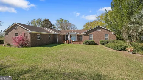1535 Clifford Jones