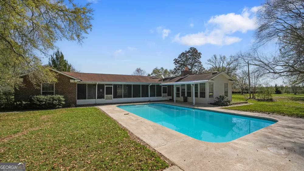 1535 Clifford Jones Screven, GA 31560