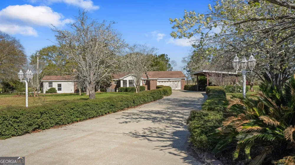 1535 Clifford Jones Screven, GA 31560