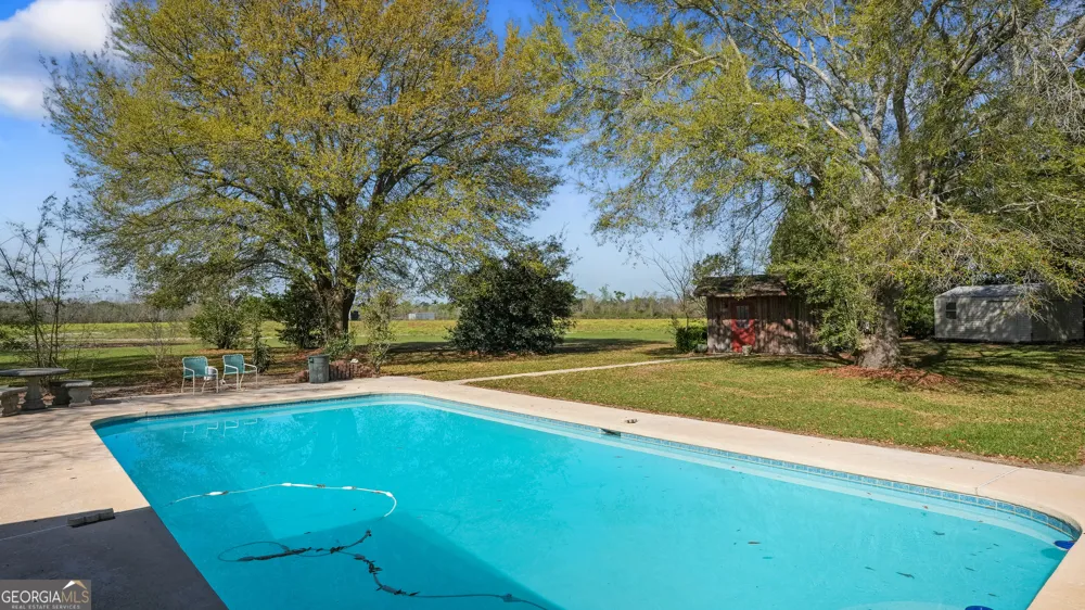1535 Clifford Jones Screven, GA 31560
