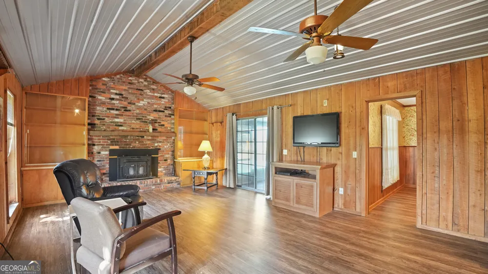 1535 Clifford Jones Screven, GA 31560