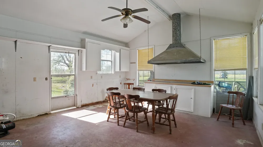 1535 Clifford Jones Screven, GA 31560