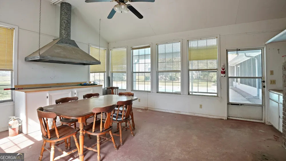 1535 Clifford Jones Screven, GA 31560