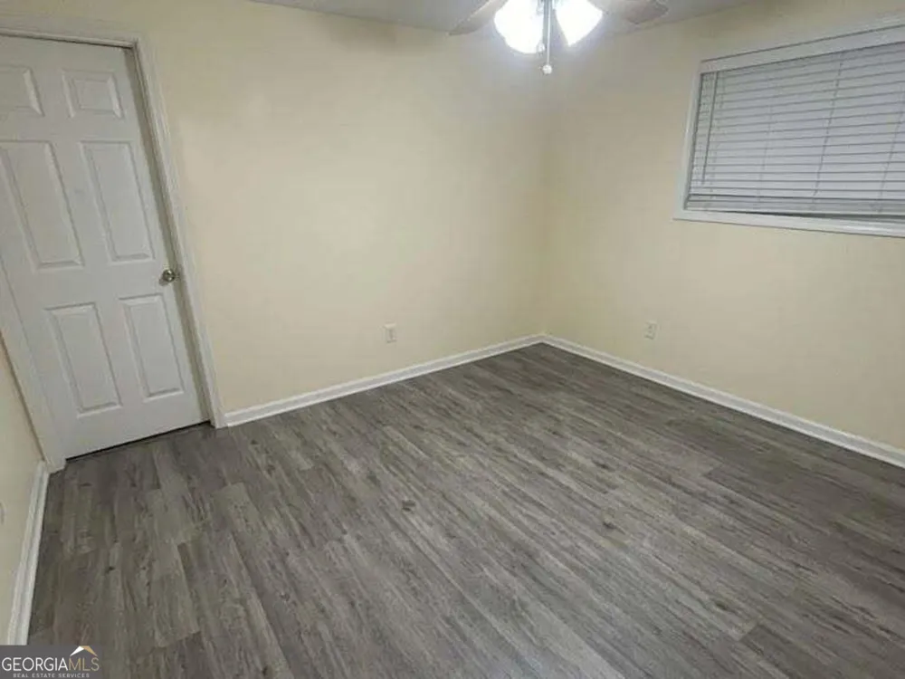6052 Pinecreek RD Forest Park, GA 30297
